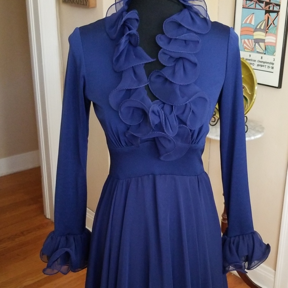 VTG Gorgeous Navy Blue Ruffle Chiffon Boho Dress - Picture 1 of 8